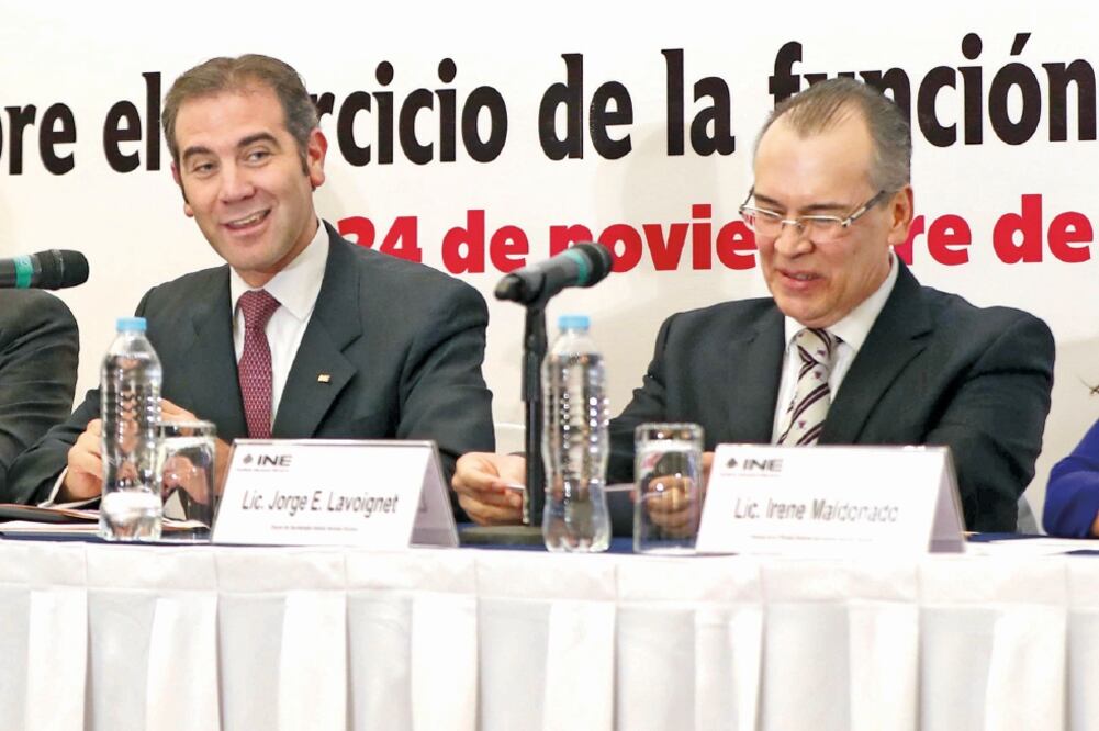 Lorenzo Córdova, consejero presidente del INE, y Jorge Lavoignet, director del Secretariado del INE, acusado de acoso por una ex trabajadora. Foto:ARCHIVO EL UNIVERSAL