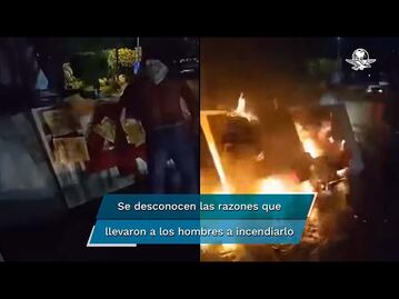Incendian antimonumento de los 43 de Ayotzinapa en Chilpancingo, Guerrero 