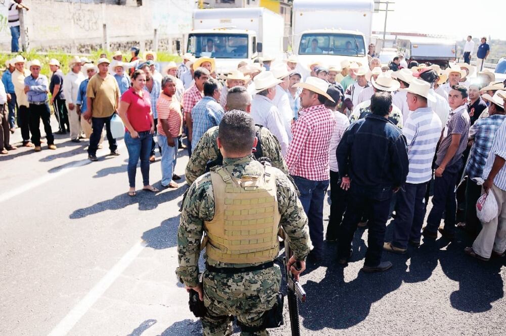 Los campesinos que realizaron los bloqueos piden recursos por 150 mdp para recuperar sus cultivos afectados por plagas (CIUDADANOS. MX)