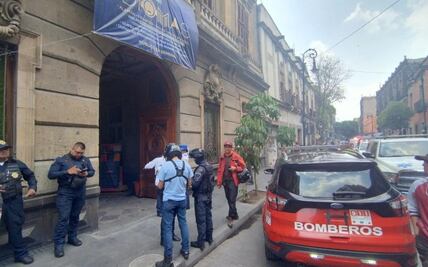 Colapsa montacargas en la Antigua Escuela de Economía en la colonia Centro; reportan un muerto y un herido