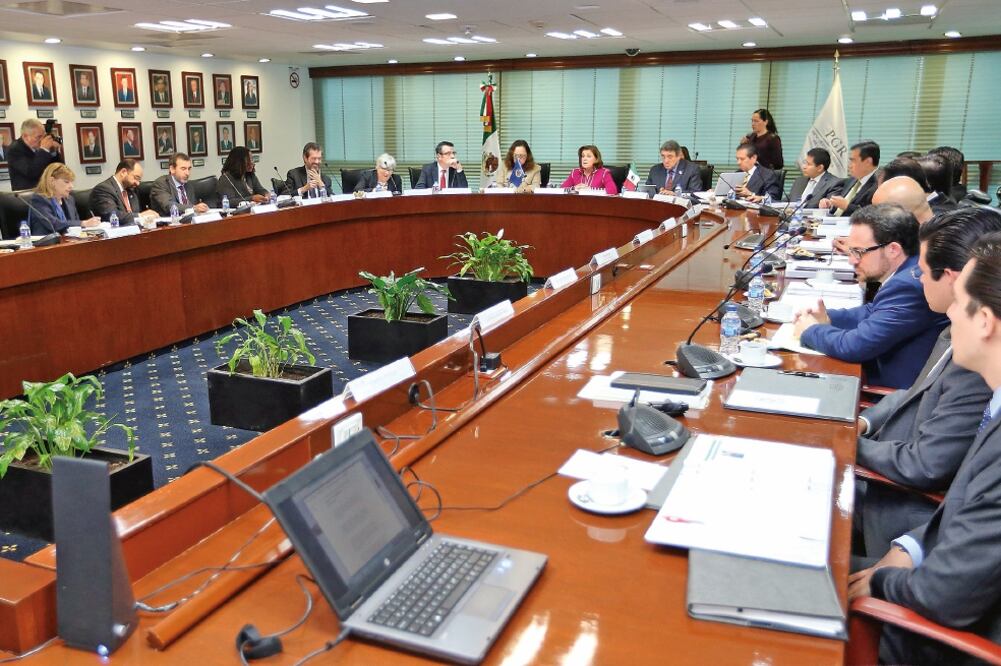 Arely Gómez González, se reunió el lunes con el pleno de la CIDH. Indicó que se trabaja de manera coordinada con el GIEI en la investigación de los hechos ocurridos en Iguala, Guerrero (ESPECIAL)