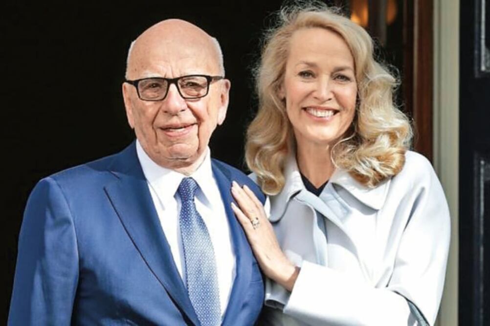 Es el cuarto matrimonio para Murdoch y el segundo para Hall (YUI MOK. EFE)
