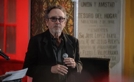 Tim Burton habla de la conexión personal que tiene con México; "Aquí la muerte tiene color", dice