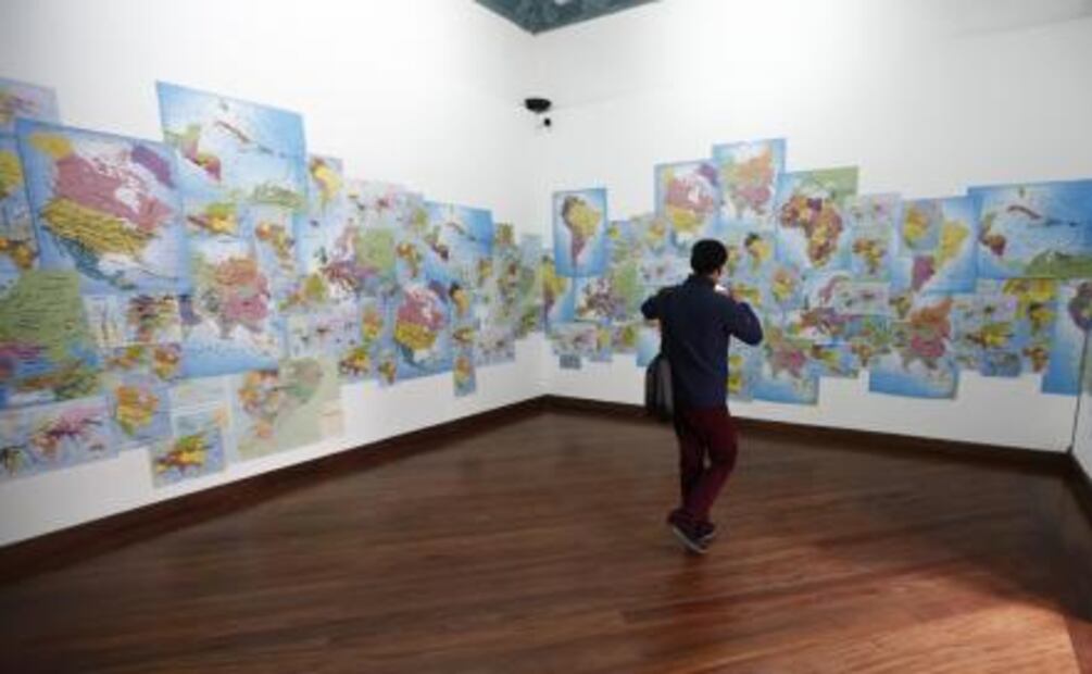 El "Universo Libre" de Yoko Ono seduce Ecuador