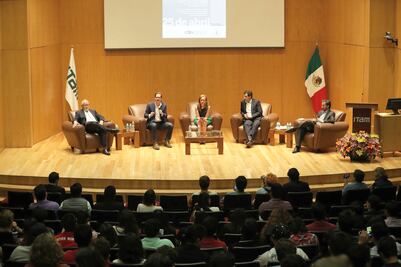 Asesores de los candidatos “se dan con todo” en debate