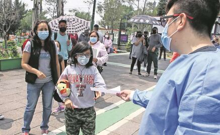 Con trabas, amparos para vacunar a niños