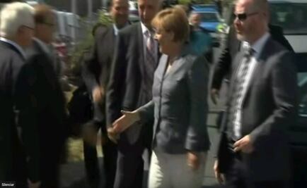 Video. Abuchean a Merkel por defender que Alemania acoja a refugiados