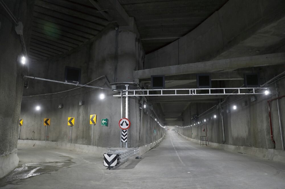 La obra tiene 98% de avance, por lo que autoridades de la Secretaría de Obras de la Ciudad de México prevén que está semana, a más tardar, se abra al público (IRVIN OLIVARES)