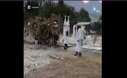 Joven baila huapango frente a la tumba de su pareja de baile en Hidalgo y se hace viral