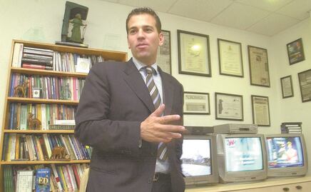 El periodista Carlos Loret de Mola tiene Covid-19