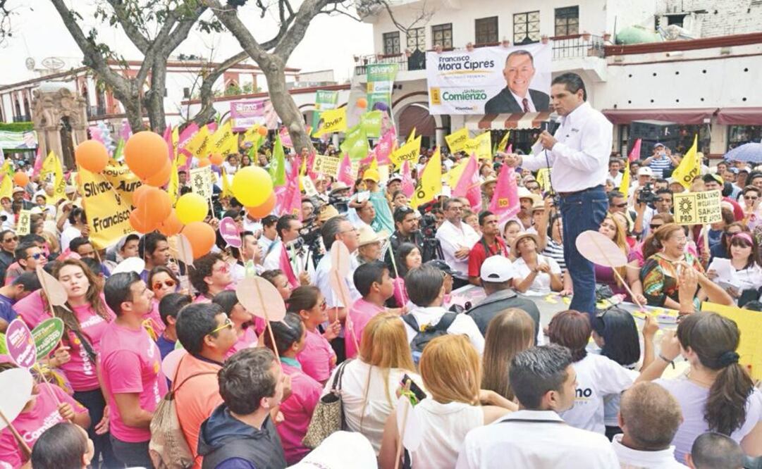 La semana pasada el PRD recibió una sanción del INE por 3.6 millones de pesos debido a irregularidades en la precampaña de Silvano Aureoles. El candidato de ese partido al gobierno de Michoacán estuvo ayer en Jiquilpan (ESPECIAL)
