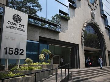 Ante órdenes de aprehensión contra 31 científicos, Conacyt acusa “ola de desinformación”