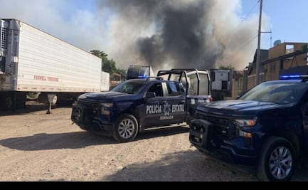 Controlan incendio en basurero clandestino de Culiacán; bomberos logran extinción total