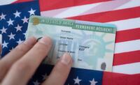 Green Card. Foto: iStock/ Sinenkiy