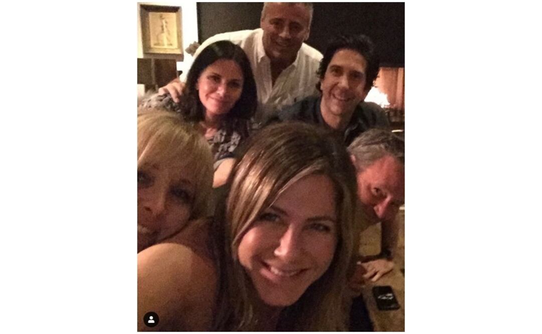 Jennifer Aniston y el reparto de "Friends"