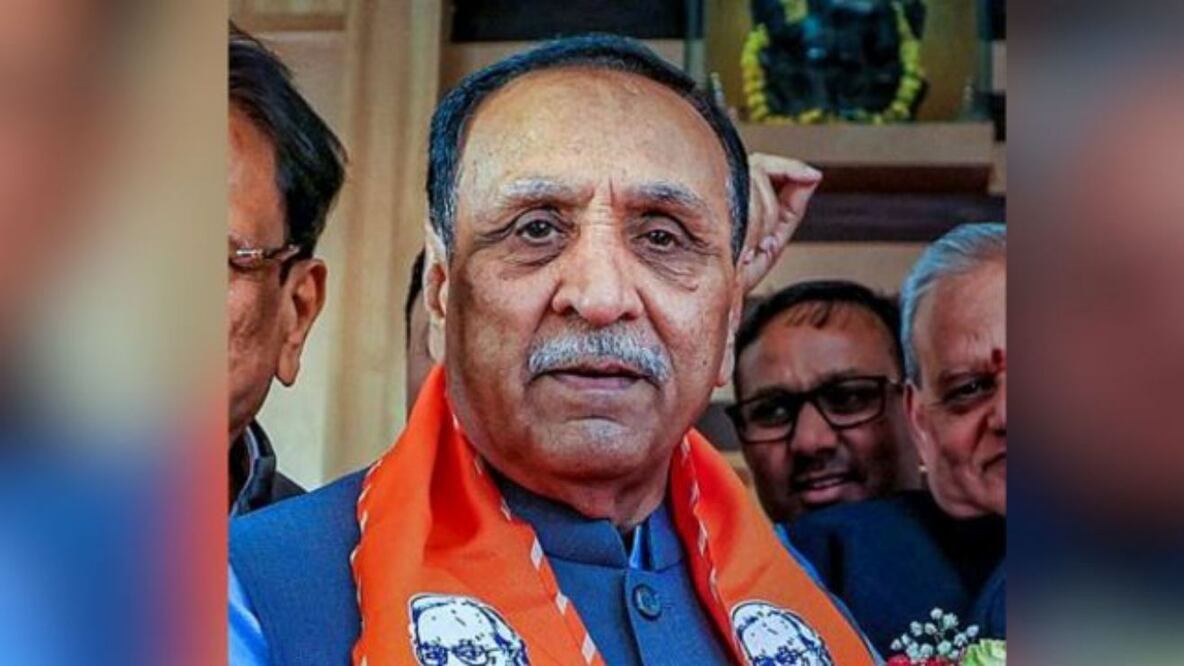 Vijay Rupani exjefe de ministros del estado de Gujarat y un veterano dirigente del partido del primer ministro de la India, Narendra Modi. Foto: The Indian Express
