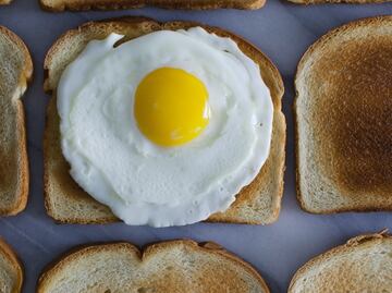 El ingrediente que evita que los huevos se peguen al sartén
