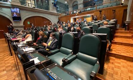 Abandonan PAN, PVEM y PRD informe de labores del presidente de la Jucopo en Edomex
