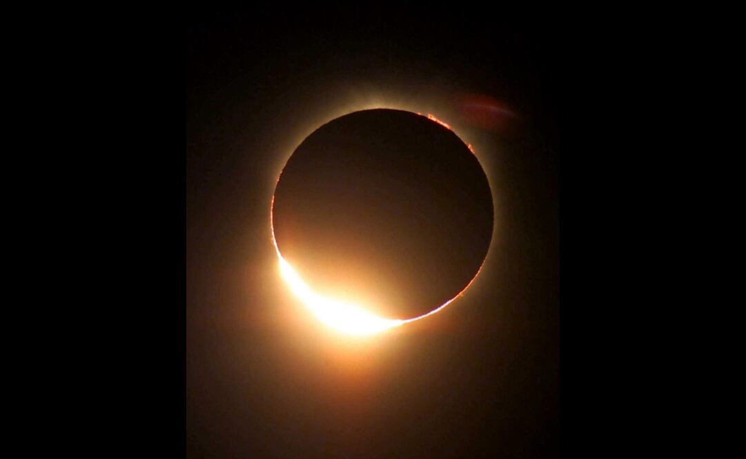 Eclipse "Anillo de Fuego". Foto: AFP