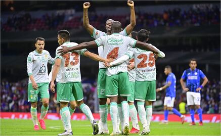 Cruz Azul no puede ante León y deja en suspenso su pase directo a la Liguilla