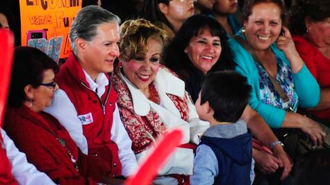 Alfredo del Mazo ofrece programa integral de bacheo en Cuautitlán Izcalli