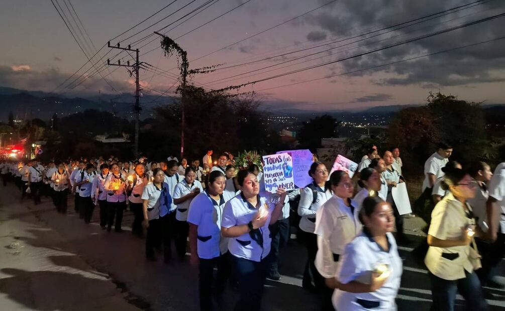 Manifestación pacífica para pedir justicia por el feminicidio de la joven Yerli Yaritza (26/11/2025). Foto: Especial