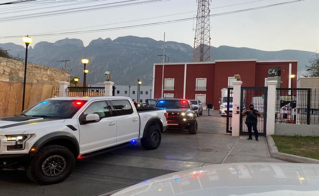 Foto Especial. Operativo para la detención de siete policías de San Pedro Garza García, acusados de secuestro. Formaban parte de la policía mejor evaluada del país según el Inegi