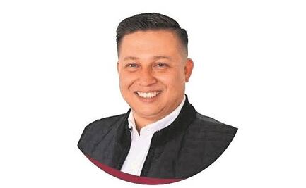 Balean a subdirector de policía y alcalde guarda silencio