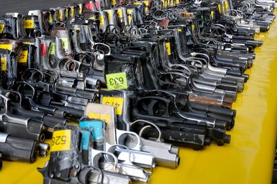 Debilidad de frontera sur permite paso de armas: PGR