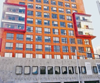 Piden retirar material relacionado con vacaciones