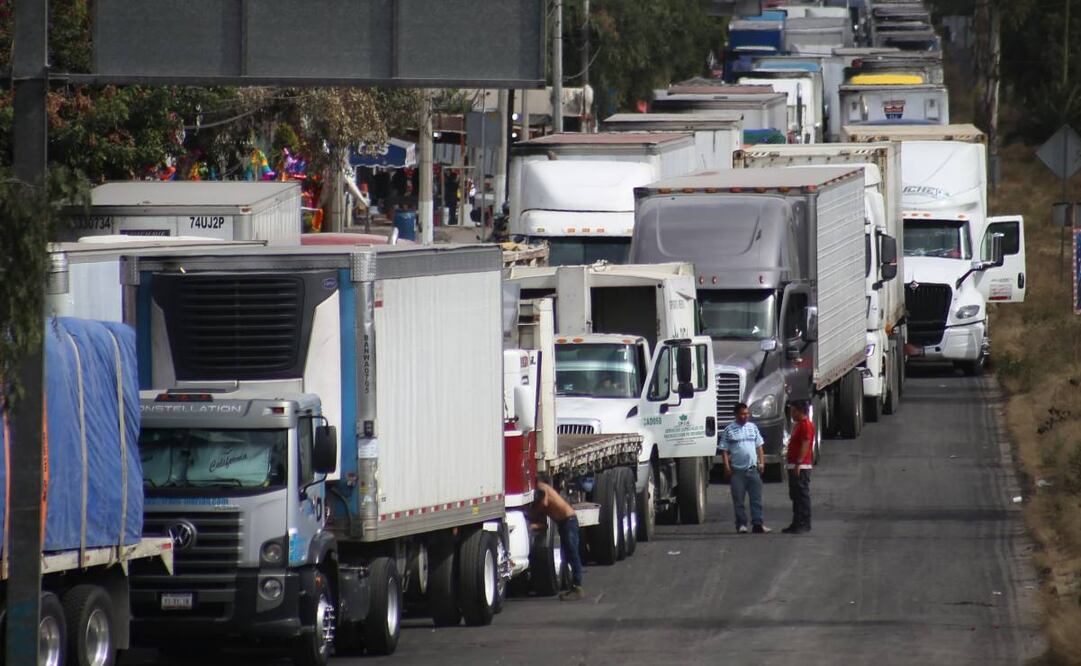 Bloqueo de trabajadores en Ecatepec culmina tras más de 40 horas (19/12/2024). Foto: Luis Camacho | El Universal