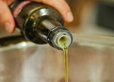 Cómo guardar el aceite de oliva para que dure más
