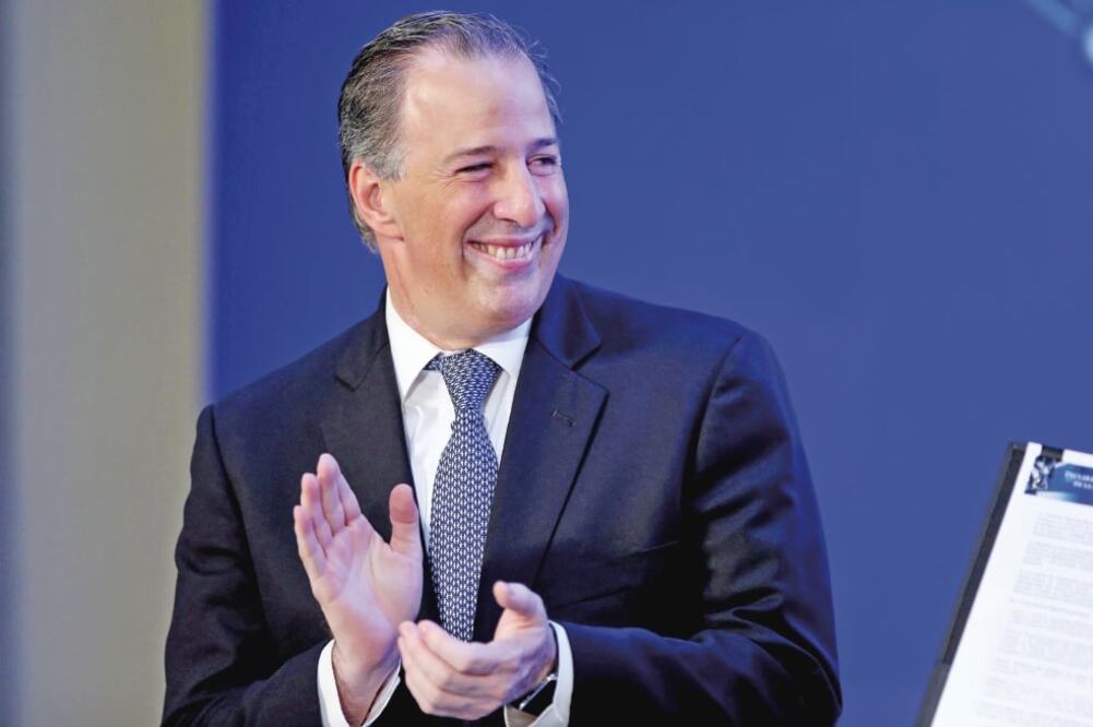 Burócratas unidos. El pronunciamiento a favor de José Antonio Meade refleja el sentir de los 31 comités estatales de la FSTSE, aseguró Joel Ayala Almeida (ARCHIVO EL UNIVERSAL)