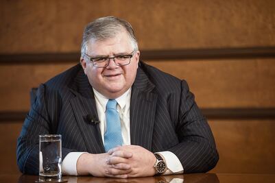 En las guerras comerciales no hay ganadores, advierte Carstens