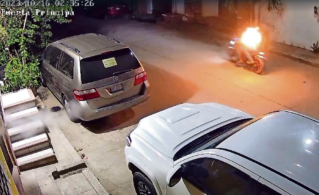 Según reportes policiacos, los agresores dispararon en 20 ocasiones con rifles AR-15. Foto: Especial