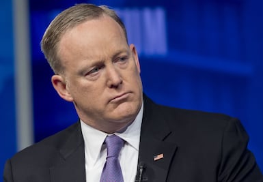 Alemania critica comparación entre Assad y Hitler hecha por Sean Spicer