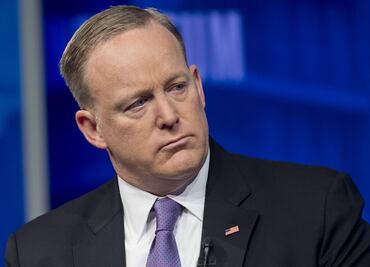 Alemania critica comparación entre Assad y Hitler hecha por Sean Spicer