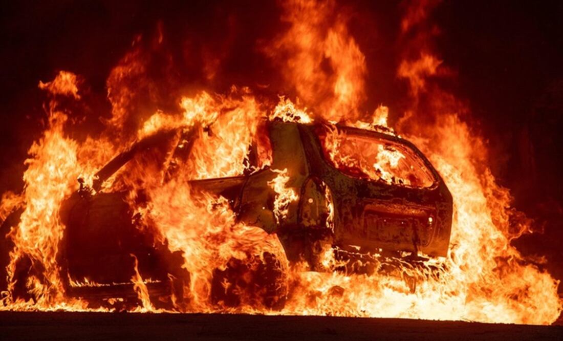 "La magnitud de la destrucción que estamos viendo es desoladora. Sabemos que hay víctimas mortales", indicó en una rueda de prensa el director de la Oficina de Servicios de Emergencia de California, Mark Ghilarducci. AFP