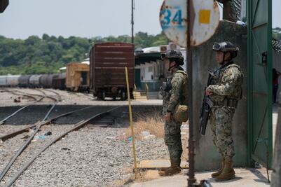 AMLO y Larrea fijan pago en diferendo por Ferrosur; baja de 9.5 a 7 mmdp