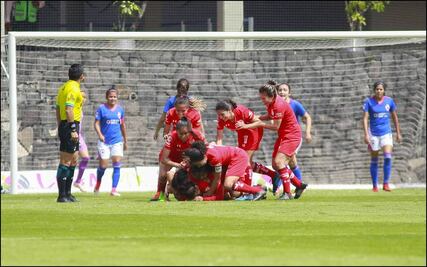 Toluca propina sexta derrota de Cruz Azul en Liga Femenil