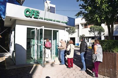 Para la CFE plantearon un director no político