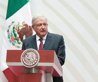 AMLO pide frenar llamado a SNI para donar