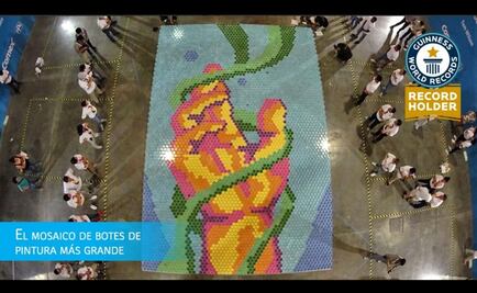 Mosaico con latas de pintura rompe record Guinness en Acapulco