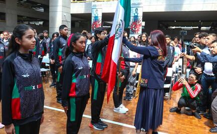 Leticia Ramírez abandera a selección mexicana que participará en Juegos Mundiales Escolares en Brasil