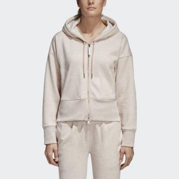 Los looks deportivos de Jennifer López se vuelven virales en Instagram