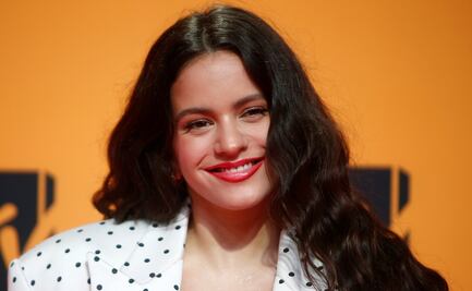 Rosalía agita las redes con tuit contra partido español de ultraderecha Vox