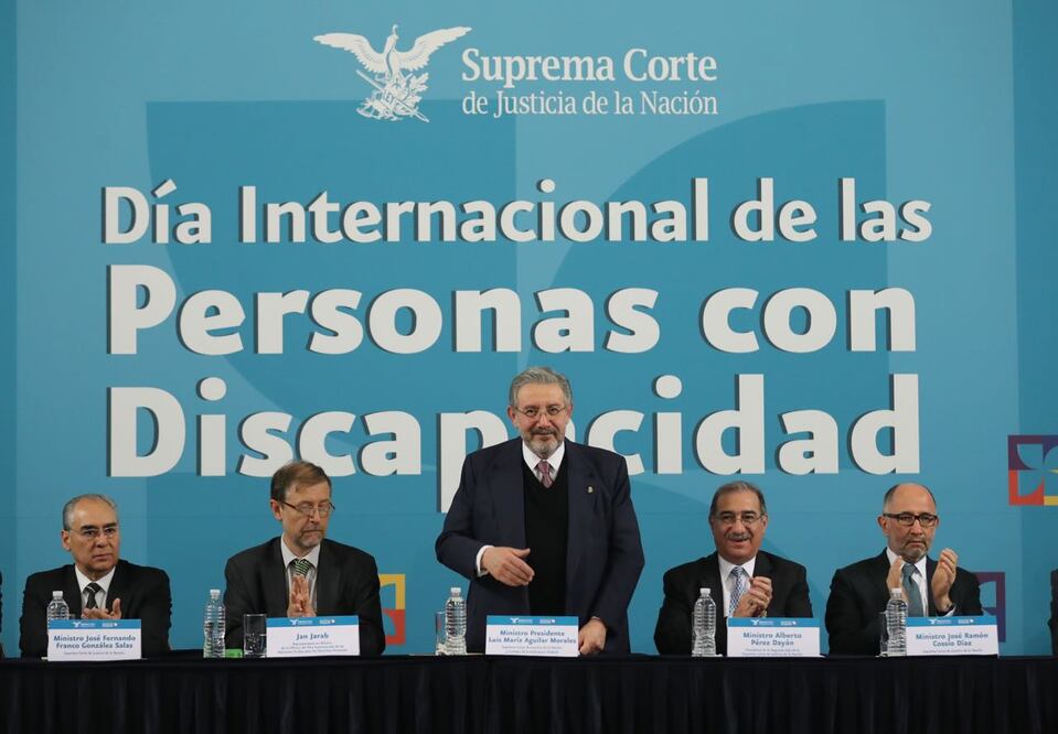 Al centro, el ministro presidente de la Suprema Corte de Justicia de la Nación (SCJN), Luis María Aguilar Morales (Foto: Lucía Godínez / EL UNIVERSAL)