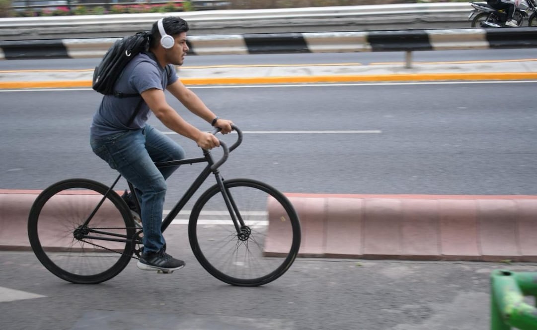 Tláhuac tendrá nueva ciclovía; irá de San Andrés Míxquic a Santiago Tulyehualco. Foto ilustrativa: Santiago Cadena / EL UNIVERSAL