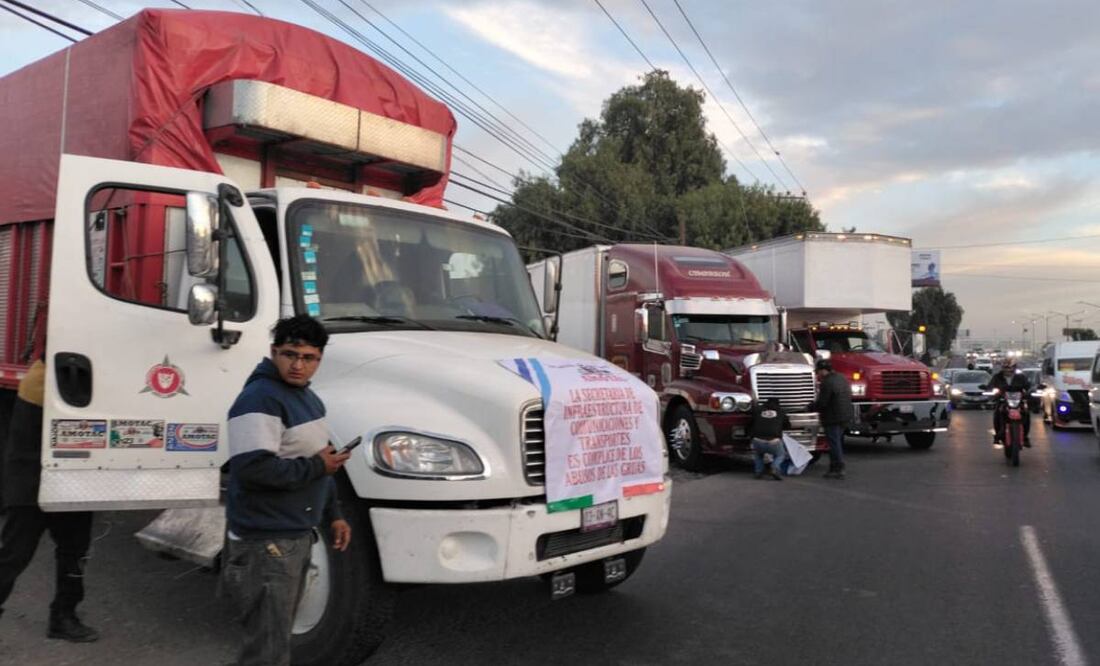 El presidente saliente de Comecarne, Ernesto Hermosillo, dijo que los bloqueos carreteros iniciaron por agresiones a los choferes de camión en vías súper transitadas y que se suponía eran muy seguras. Foto: Especial
