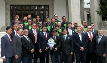 Peña Nieto recibe a los Venados de Mazatlán